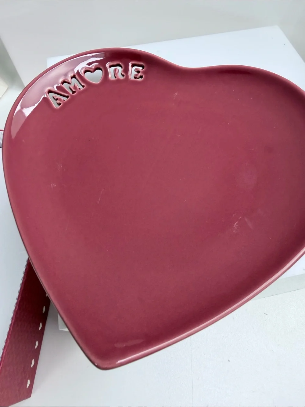 Williams-Sonoma Heart Plates Set of 4 Amore Love Baci Je t’ Amie in Box